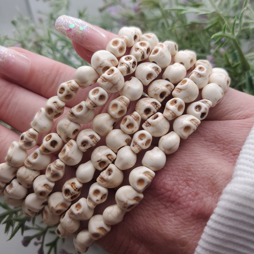 Howlite Carved Skull Stretch Bracelet