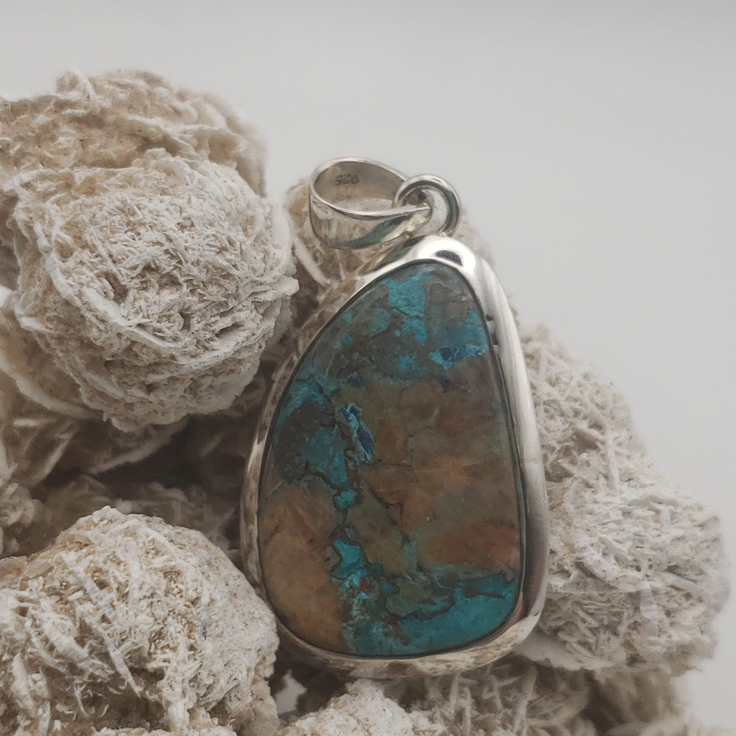 Shattuckite Sterling Silver Pendant with 20in Sterling Silver Necklace