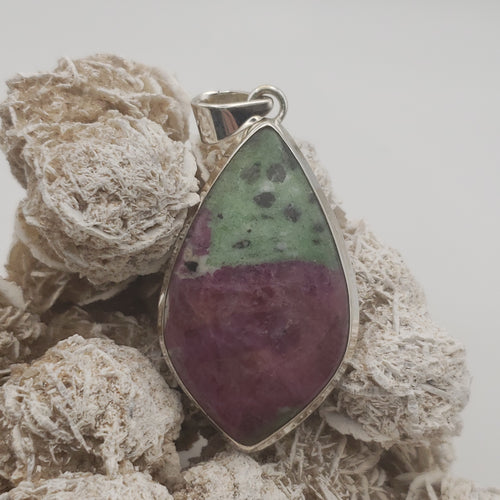 Ruby Zoisite Sterling Silver Pendant with 20in Sterling Silver Necklace