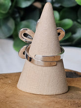 Load image into Gallery viewer, Black Onyx &amp; Checkerboard Adjustable Sterling Silver Flower Ring