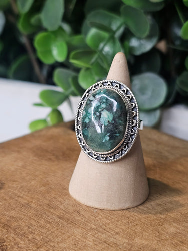 Sakota Emerald Sterling Silver Ring Size 9